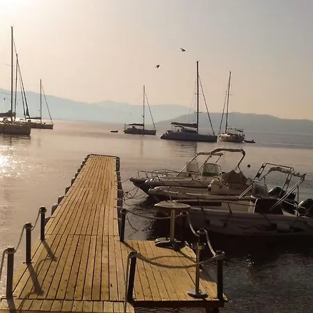 Amfiliki Villa *
